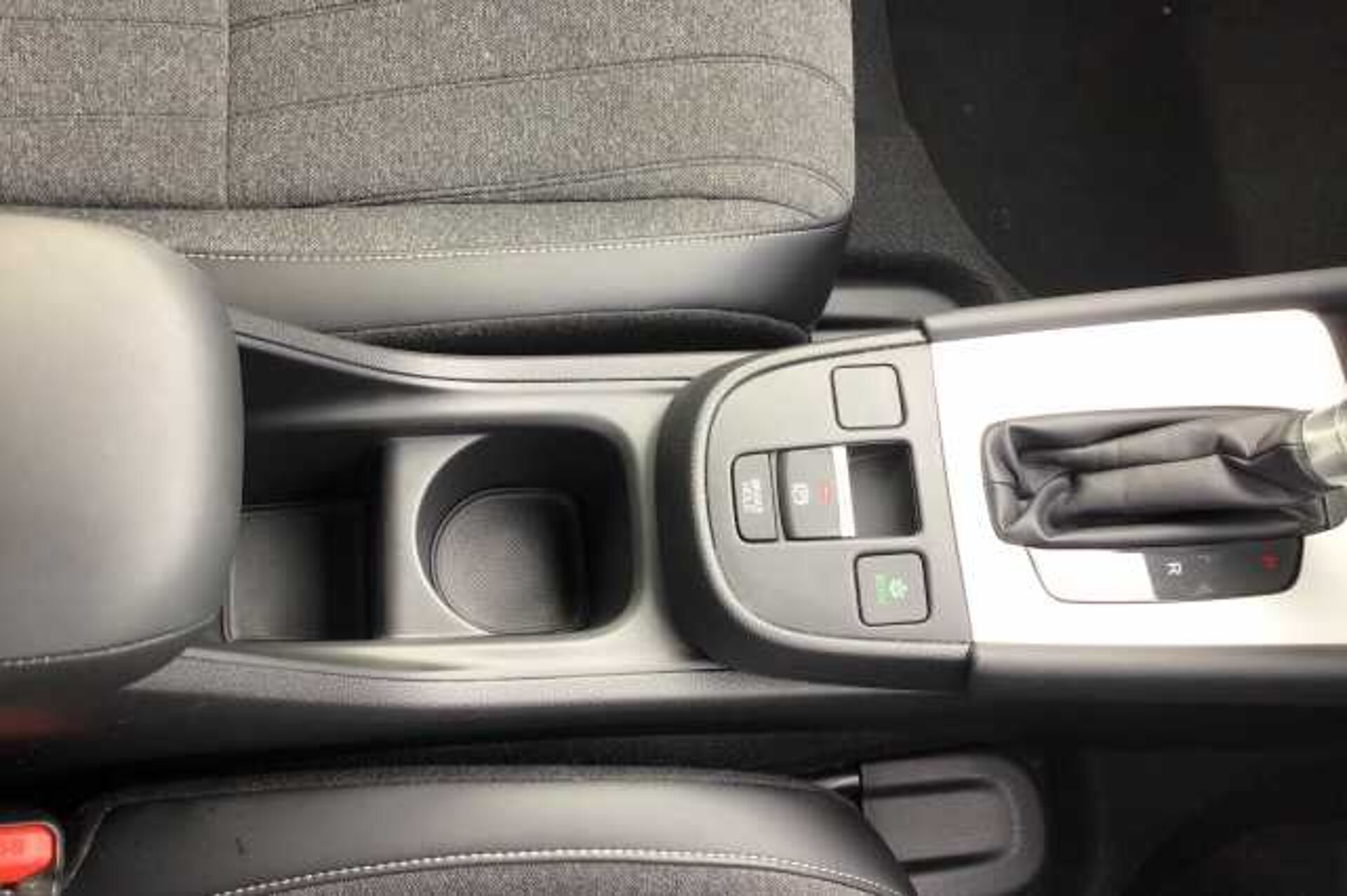 Honda Jazz Hybrid 1.5 i-MMD Hybrid Advance 5dr eCVT 