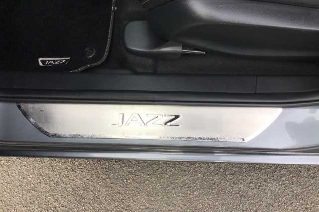 Honda Jazz Hybrid 1.5 i-MMD Hybrid SR 5dr eCVT 