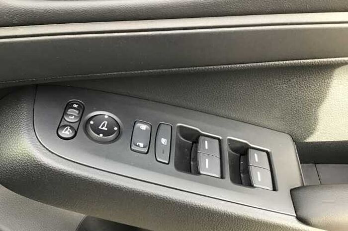 Honda HR-V Hybrid 1.5 eHEV Elegance 5dr CVT 