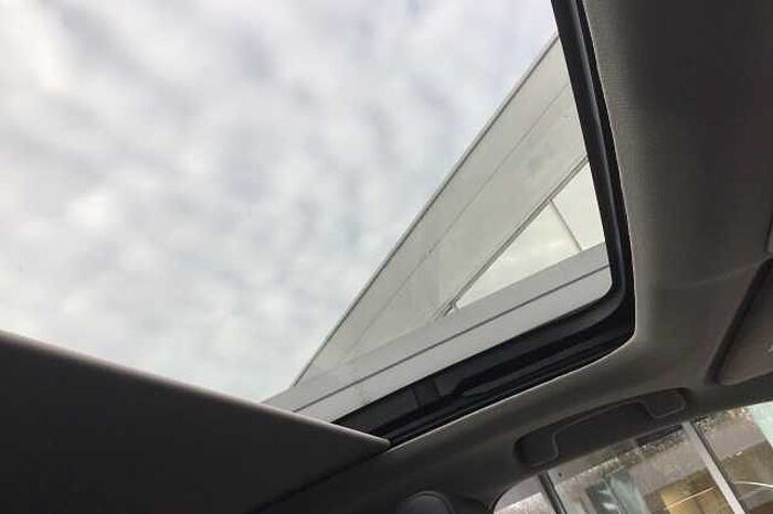 Honda Civic Hybrid 2.0 eHEV Advance 5dr CVT 