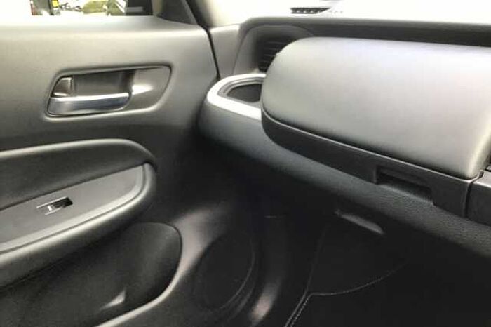 Honda Jazz Hybrid 1.5 i-MMD Hybrid Advance 5dr eCVT 